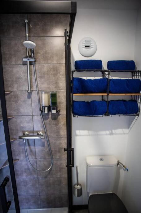 Bienvenue Dans Le Cobalt ! Apartment Cholonge Ngoại thất bức ảnh